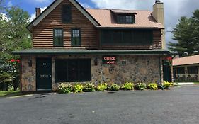 Pine Knoll Hotel Lakeside Lodge & Cabin